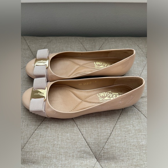 Women’s Salvatore Ferragamo Varina Ballet Flats - Picture 4 of 7